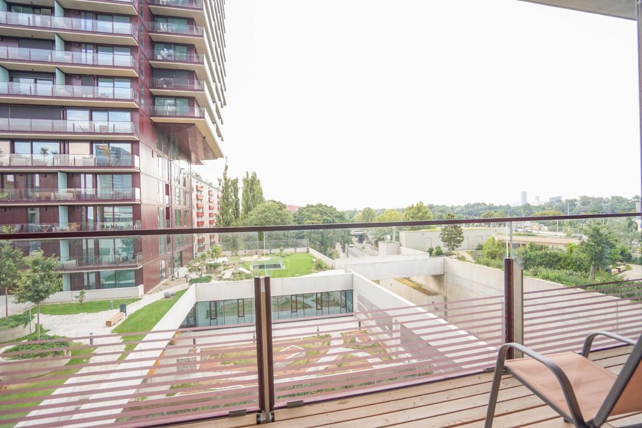 Suite In High-Rise On The Danube Viyana Dış mekan fotoğraf
